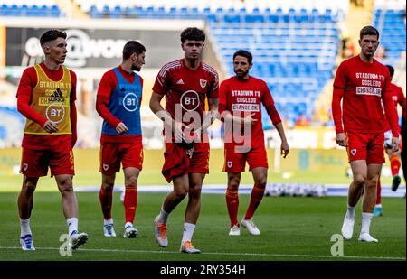 Cardiff, pays de Galles - 11 juin 2022 : équipe du pays de Galles avant la rencontre de l'UEFA Nations League entre le pays de Galles et la Belgique au Cardiff City Stadium. Score 1- Banque D'Images