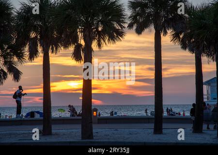 Clearwater Beach comprend une zone de villégiature et une zone résidentielle sur une île barrière dans le golfe du Mexique dans le comté de Pinellas sur la côte centre-ouest Banque D'Images