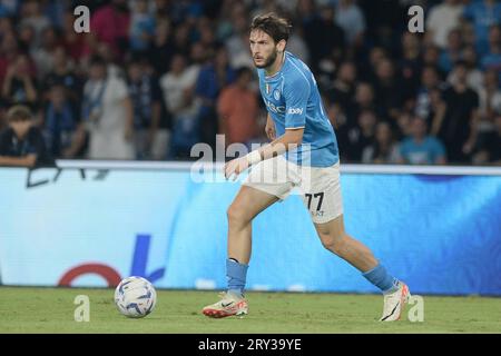 Naples, Italie. 27 septembre 2023. Khvicha Kvaratskhelia de SSC Napoli en action lors du match de Serie A entre SSC Napoli et Udinese Calcio à Diego Armando Maradona le 27 septembre 2023 à Naples, italie (photo Agostino Gemito/Pacific Press/Sipa USA) crédit : SIPA USA/Alamy Live News Banque D'Images