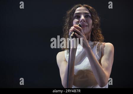 Londres, Royaume-Uni. 28 septembre 2023. L'auteur-compositeur-interprète anglais PJ Harvey se produit au Roundhouse. Crédit : Justin ng/Alamy Live News Banque D'Images