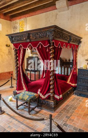 Amboise, France - 12 août 2023 : la chambre historique de Léonard de Vinci dans le Clos Luce à Amboise, où l'artiste a vécu les trois dernières années Banque D'Images