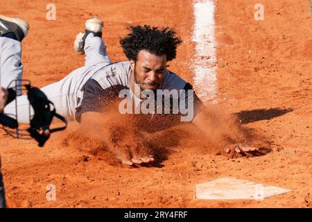 Blansko, Tsjechie. 28 septembre 2023. BLANSKO, TCHÈQUE - 28 SEPTEMBRE : Mael Zan de France lors du quart de finale entre l'Allemagne et la France du Championnat d'Europe de Baseball au Strawberry Field le 28 septembre 2023 à Blansko Czech Credit : Orange pics BV/Alamy Live News Banque D'Images