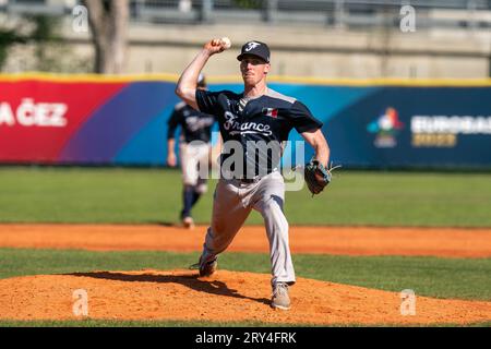 Blansko, Tsjechie. 28 septembre 2023. BLANSKO, TCHÈQUE - SEPTEMBRE 28 : Quentin Moulin de France lors du quart de finale entre l'Allemagne et la France du Championnat d'Europe de Baseball au Strawberry Field le 28 septembre 2023 à Blansko Czech Credit : Orange pics BV/Alamy Live News Banque D'Images