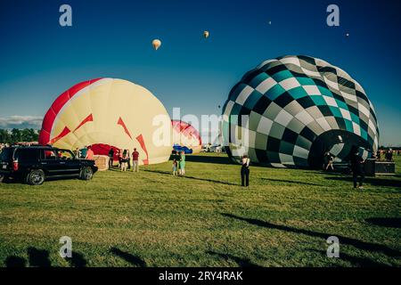 Saint-Jean-sur-Richelieu, Canada - août 2022 Festival international montgolfière ballon à Saint-Jean au Canada Banque D'Images