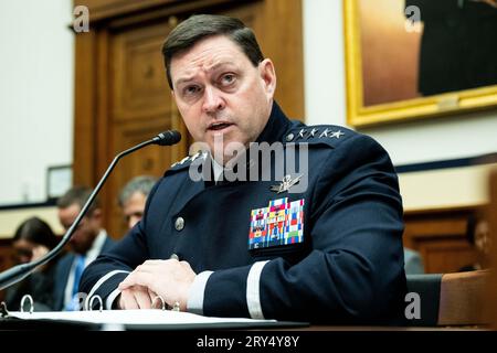 Washington, États-Unis. 28 septembre 2023. Le général chance Saltzman, USSF, chef des opérations spatiales, US Space Force, s'exprimant lors d'une audience du Comité des services armés de la Chambre au Capitole des États-Unis. Crédit : SOPA Images Limited/Alamy Live News Banque D'Images