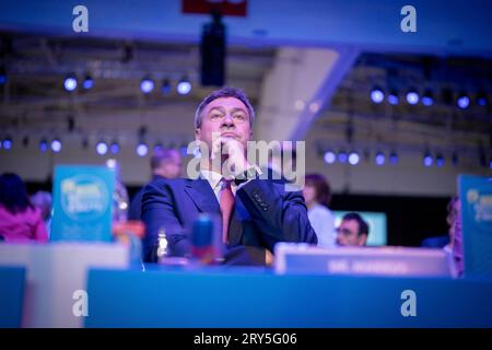 CSU-Parteitag kurz vor der Bayerischen Landtagswahl 2023 Markus Söder, Spitzenkandidat und Ministerpräsident von BayernCSU-Parteitag kurz vor der Bayerischen Landtagswahl 2023 Markus Söder, Spitzenkandidat und Ministerpräsident von Bayern, *** Conférence du parti CSU peu avant les élections bavaroises de 2023 Markus Söder, premier candidat et ministre président de Bavière Conférence du parti CSU peu avant les élections bavaroises 2023 Markus Söder, premier candidat et ministre président de Bavière, crédit : Imago/Alamy Live News Banque D'Images