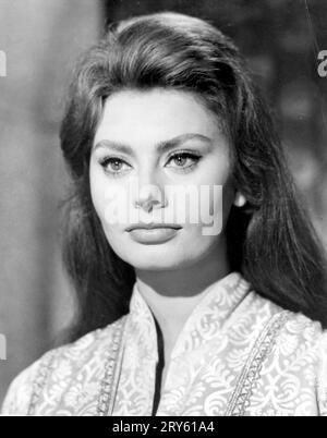 SOPHIA LOREN dans EL CID (1961), mise en scène par ANTHONY MANN. Crédit : ALLIED ARTISTS / Album Banque D'Images