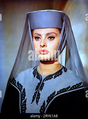 SOPHIA LOREN dans EL CID (1961), mise en scène par ANTHONY MANN. Crédit : ALLIED ARTISTS / Album Banque D'Images