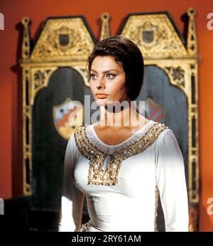 SOPHIA LOREN dans EL CID (1961), mise en scène par ANTHONY MANN. Crédit : ALLIED ARTISTS / Album Banque D'Images