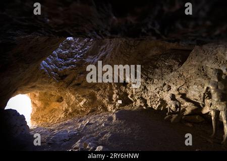 La grotte blanche où vivaient les hommes préhistoriques, Mongolie Banque D'Images