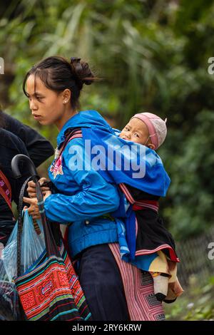 Peuple de la tribu traditionnelle à Sapa au Vietnam Banque D'Images