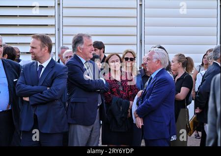 Bonifacio, France. 28 septembre 2023. Pierre Ferracci, Marc Ferracci lors de la cérémonie d'hommage et de dévoilement d'une plaque inaugurale au résistant communiste Albert Ferracci, au collège de Bonifacio, Corse, France, le 28 septembre 2023, dans le cadre d'une visite de trois jours en Corse. Photo Stef Bravin/Pool/ABACAPRESS.COM crédit : Abaca Press/Alamy Live News Banque D'Images