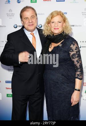 Hubertus Meyer-Burckhardt Dorothee Roehrig - Prix Felix Burda - Hôtel Adlon - Berlin - 14.04.2013 Berlin Deutschland Allemagne Copyright : xJamesxColdreyx Banque D'Images