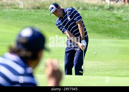 Roma, Italie. 29 septembre 2023. Scottie Scheffler des États-Unis joue sur le premier trou lors des matchs de quatre balles de la Ryder Cup 2023 au Marco Simone Golf and Country Club à Rome, (Italie), le 29 septembre 2023. Crédit : Insidefoto di andrea staccioli/Alamy Live News Banque D'Images