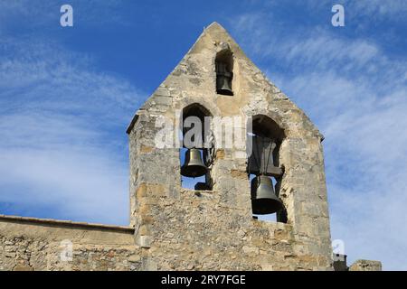 Beffroi ouvert au village viticole Rhône de Rasteau dans le Vaucluse, France Banque D'Images