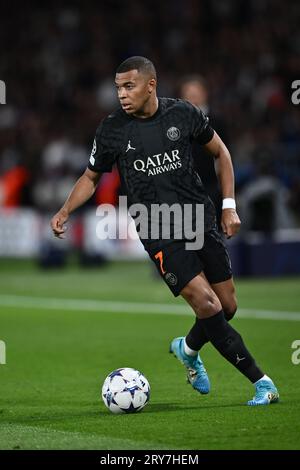 PARIS, FRANCE - SEPTEMBRE 19 : Kylian Mbappe du Paris Saint-Germain lors du match de l'UEFA Champions League entre le Paris Saint-Germain et le Borussia Dor Banque D'Images