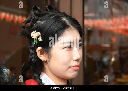 Chinatown Londres, Royaume-Uni. 29 septembre 2023. Performance d'immersion Hanfu, les artistes s'habillent dans différents costumes de la dynastie Han de la Chine dans le Chinatown de Londres, au Royaume-Uni. Crédit : Voir Li/Picture Capital/Alamy Live News Banque D'Images
