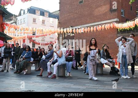 Chinatown Londres, Royaume-Uni. 29 septembre 2023. Performance d'immersion Hanfu, les artistes s'habillent dans différents costumes de la dynastie Han de la Chine dans le Chinatown de Londres, au Royaume-Uni. Crédit : Voir Li/Picture Capital/Alamy Live News Banque D'Images