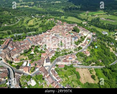 Belves ville Dordogne France établissant le plan aérien Banque D'Images