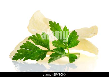 Croustilles de pommes de terre et persil Banque D'Images