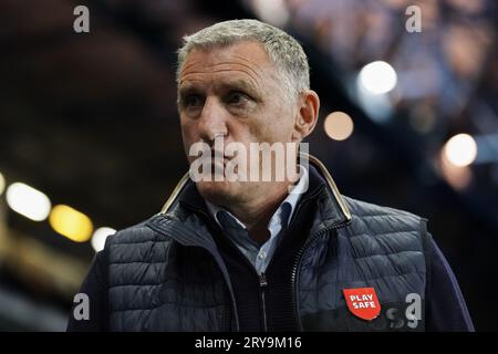 Sheffield, Royaume-Uni. 29 septembre 2023. Tony Mowbray, Manager de Sunderland, lors du Sheffield Wednesday FC vs Sunderland AFC SKY BET EFL Championship Match au Hillsborough Stadium, Sheffield, Royaume-Uni, le 29 septembre 2023 Credit : Every second Media/Alamy Live News Banque D'Images