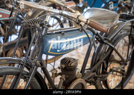 Talmont , France - 09 28 2023 : motobecane moto rétro vintage française oldtimer ancienne moto Banque D'Images