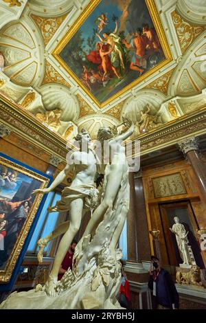 Exposition absolument époustouflante et intérieur de Villa Borghese, Rome, Italie Banque D'Images