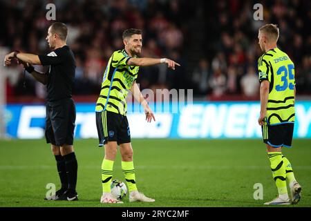 LONDRES, Royaume-Uni - 27 septembre 2023 : Jorginho d'Arsenal réagit lors du troisième tour de la coupe EFL entre Brentford et Arsenal au Gtech Community Stadiu Banque D'Images