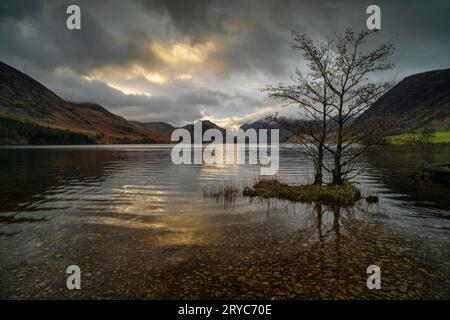 Lever de soleil Crummock Water Banque D'Images