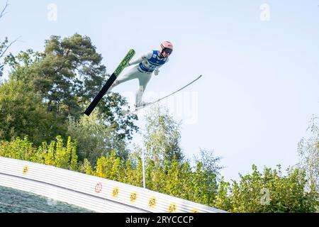 Hinzenbach, Autriche. 30 septembre 2023. Grand Prix d'été FIS Skisprung se déroulant sur la colline de saut à ski près d'Eferding, Austrias Stefan Kraft dans les airs ©Andreas Stroh / Alamy Live News Banque D'Images