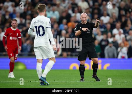 LONDRES, Royaume-Uni - 30 septembre 2023 : arbitre Simon Hooper lors du match de Premier League entre Tottenham Hotspur et Liverpool FC au Tottenham Hotspur Stadium (crédit : Craig Mercer/ Alamy Live News) Banque D'Images