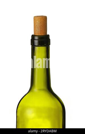 Bouteille de vin vert avec du liège isolated on white Banque D'Images