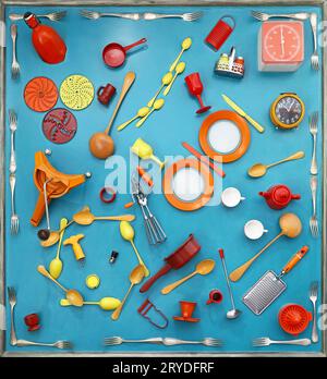 Ustensiles et outils de cuisine multicolores colorés Banque D'Images