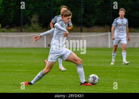 Swansea, pays de Galles. 30 septembre 2023. Yori Griffith de Swansea City lors du match de la Ligue de développement professionnel des moins de 18 ans entre Swansea City et Charlton Athletic à la Swansea City Academy à Swansea, pays de Galles, Royaume-Uni le 30 septembre 2023. Crédit : Duncan Thomas/Majestic Media. Banque D'Images