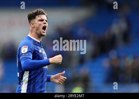 Cardiff, Royaume-Uni. 30 septembre 2023. Ollie Tanner de Cardiff City célèbre la victoire de ses équipes. Match de championnat EFL Skybet, Cardiff City contre Rotherham Utd au Cardiff City Stadium à Cardiff, pays de Galles, le samedi 30 septembre 2023. Cette image ne peut être utilisée qu'à des fins éditoriales. Usage éditorial uniquement, photo par Andrew Orchard/Andrew Orchard photographie sportive/Alamy Live News crédit : Andrew Orchard photographie sportive/Alamy Live News Banque D'Images