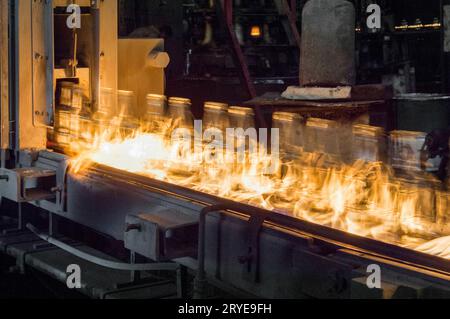 La production de bouteilles en verre Banque D'Images