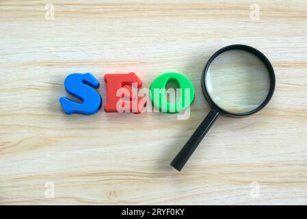 Alphabet SEO. Search Engine Optimization.concept de marketing, classement, trafic de la technologie d'affaires d'Internet de site Web. Banque D'Images