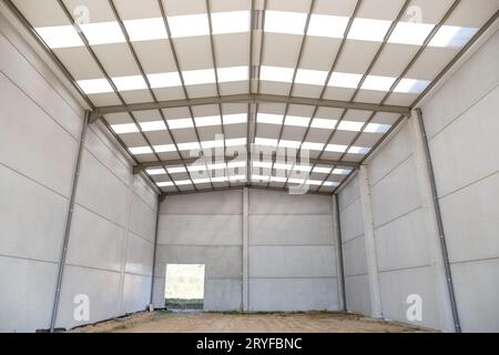 Vue intérieure d'un bâtiment industriel en construction Banque D'Images