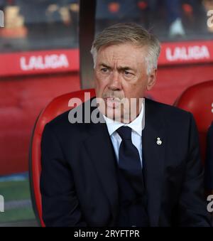 Sabadell, Barcelone, Espagne. 30 septembre 2023. Barcelone Espagne 30.09.2023 l'entraîneur de Carlo Ancelotti (Real Madrid) joue lors de la Liga EA Sports entre Girona FC et Real Madrid à Montilivi le 30 septembre 2023 à Gérone. (Image de crédit : © Xavi Urgeles/ZUMA Press Wire) USAGE ÉDITORIAL SEULEMENT! Non destiné à UN USAGE commercial ! Banque D'Images