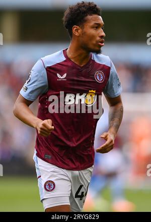 Birmingham, Royaume-Uni. 30 septembre 2023. Boubacar Kamara d'Aston Villa lors du match de Premier League à Villa Park, Birmingham. Le crédit photo devrait être : Gary Oakley/Sportimage crédit : Sportimage Ltd/Alamy Live News Banque D'Images