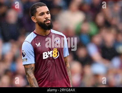 Birmingham, Royaume-Uni. 30 septembre 2023. Douglas Luiz d'Aston Villa lors du match de Premier League à Villa Park, Birmingham. Le crédit photo devrait être : Gary Oakley/Sportimage crédit : Sportimage Ltd/Alamy Live News Banque D'Images