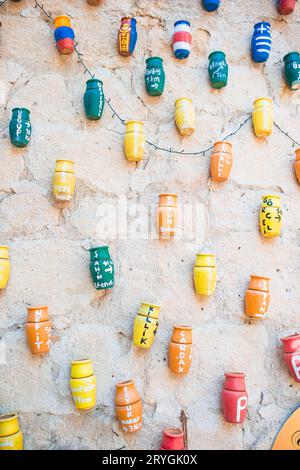 Mur de céramique étonnant dans la boutique locale de Cappadoce Turquie Banque D'Images