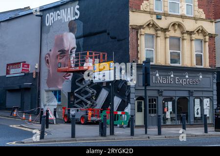 Peinture murale de Sam Fender de l'artiste aérosol Jody Thomas, Adidas Originals presque terminée, à Newcastle upon Tyne, Royaume-Uni Banque D'Images