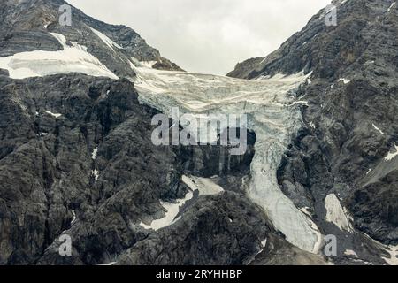 glacier sur la montagne koenigsspitze dans les alpes italiennes Banque D'Images