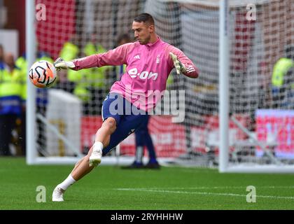 Nottingham, Royaume-Uni. 01 octobre 2023. Odysseas Vlachodimos (Nottingham Forrest) lors du match de Premier League entre Nottingham Forest et Brentford au City Ground, Nottingham, Angleterre, le 1 octobre 2023. Photo de Mark Dunn. Usage éditorial uniquement, licence requise pour un usage commercial. Aucune utilisation dans les Paris, les jeux ou les publications d'un seul club/ligue/joueur. Crédit : UK Sports pics Ltd/Alamy Live News crédit : UK Sports pics Ltd/Alamy Live News Banque D'Images