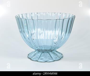 Antique années 1910 Wiener Werkstatte / Moser alexandrite vase en verre conçu par Josef Hoffmann Banque D'Images