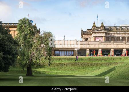 Édimbourg, Écosse, Royaume-Uni - Royal Scottish Academy par William Playfair (rénovation par Hopkins Architects) Banque D'Images