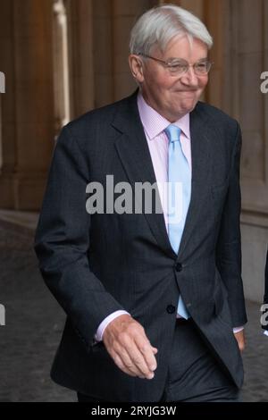 Londres, Royaume-Uni. 12 septembre 2023. Andrew Mitchell - le ministre d'État (ministre du développement) au ministère des Affaires étrangères, du Commonwealth et du développement arrive fo Banque D'Images