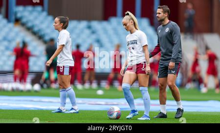 Birmingham, Royaume-Uni. 01 octobre 2023. *** Lors du match de FA Women's Super League 1 entre Aston Villa Women et Manchester United Women à Villa Park, Birmingham, Angleterre le 1 octobre 2023. Photo de Stuart Leggett. Usage éditorial uniquement, licence requise pour un usage commercial. Aucune utilisation dans les Paris, les jeux ou les publications d'un seul club/ligue/joueur. Crédit : UK Sports pics Ltd/Alamy Live News Banque D'Images