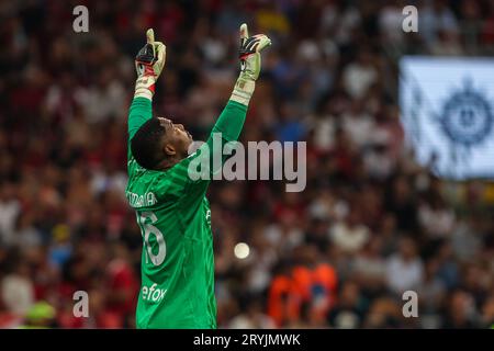 Milan, Italie. 30 septembre 2023. Mike Maignan de l'AC Milan célèbre lors de la Serie A 2023/24 match de football entre l'AC Milan et le SS Lazio au stade San Siro de Milan. NOTE FINALE : Milan 2 | 0 Latium (photo de Fabrizio Carabelli/SOPA Images/Sipa USA) crédit : SIPA USA/Alamy Live News Banque D'Images